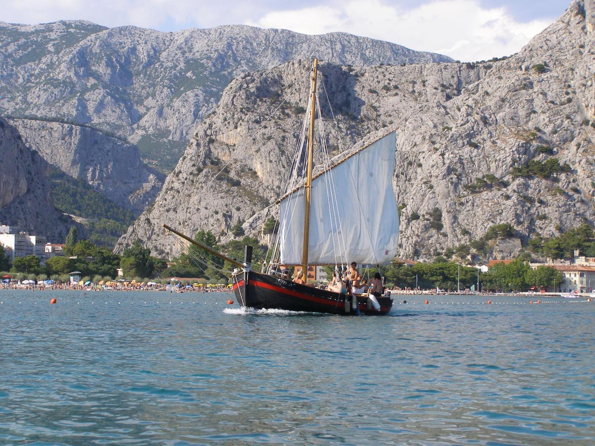 Apartment Lid Omiš Esterno foto