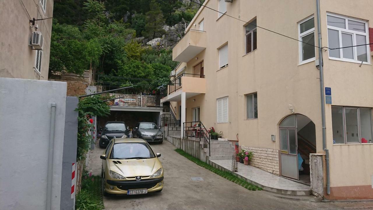 Apartment Lid Omiš Esterno foto