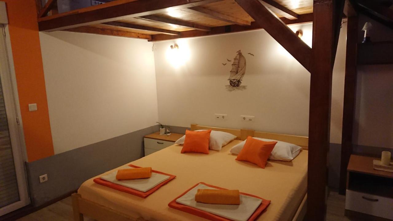 Apartment Lid Omiš Esterno foto